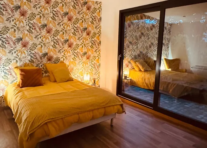 Le Chant De La Riviere Holiday home *